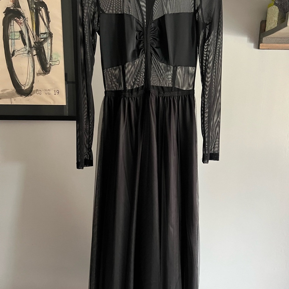 Chic Black Long Sleeve Mesh Dress